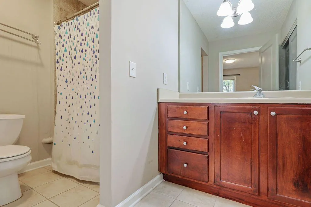 3650 Ashford Dunwoody Road Ne Unit 818, Brookhaven, Georgia 30319, 3 Bedrooms Bedrooms, ,2 BathroomsBathrooms,Residential,For Sale,3650 Ashford Dunwoody Road Ne Unit 818,7639289