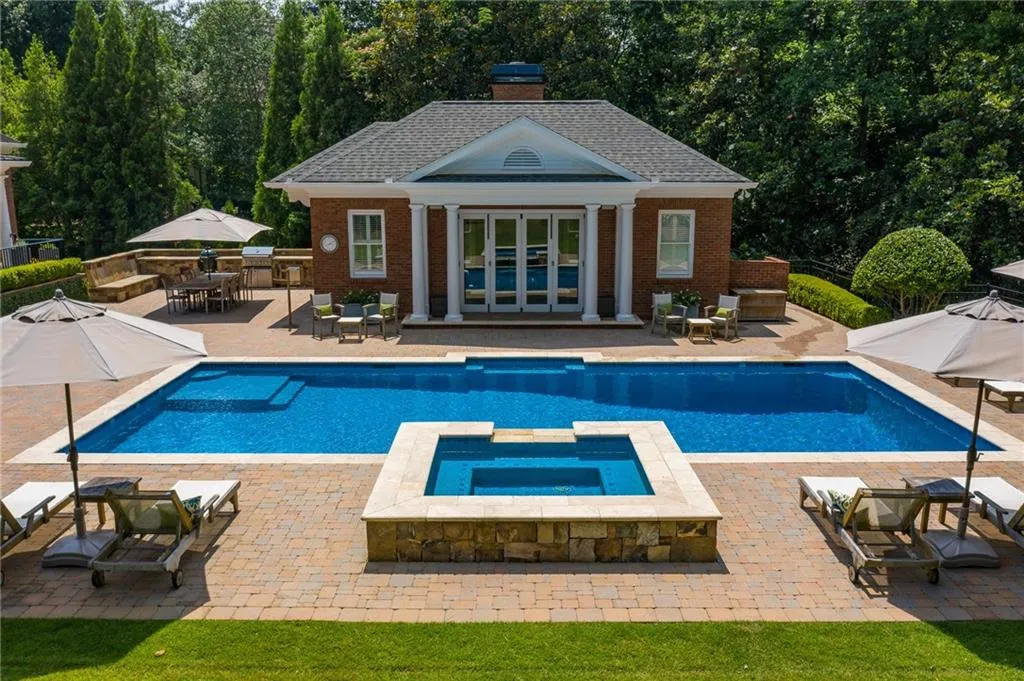 515 Old Cobblestone Drive, Sandy Springs, Georgia 30350, 5 Bedrooms Bedrooms, ,6 BathroomsBathrooms,Residential,Sold,515 Old Cobblestone Drive,6586974