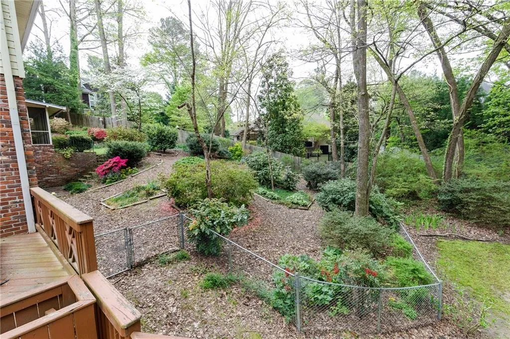 5110 Marbury Circle, Sandy Springs, Georgia 30327, 4 Bedrooms Bedrooms, ,3 BathroomsBathrooms,Residential,Sold,5110 Marbury Circle,6638032