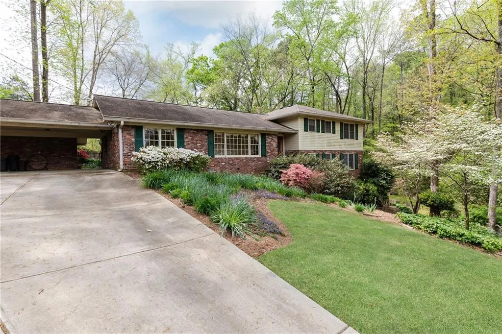 5110 Marbury Circle, Sandy Springs, Georgia 30327, 4 Bedrooms Bedrooms, ,3 BathroomsBathrooms,Residential,Sold,5110 Marbury Circle,6638032