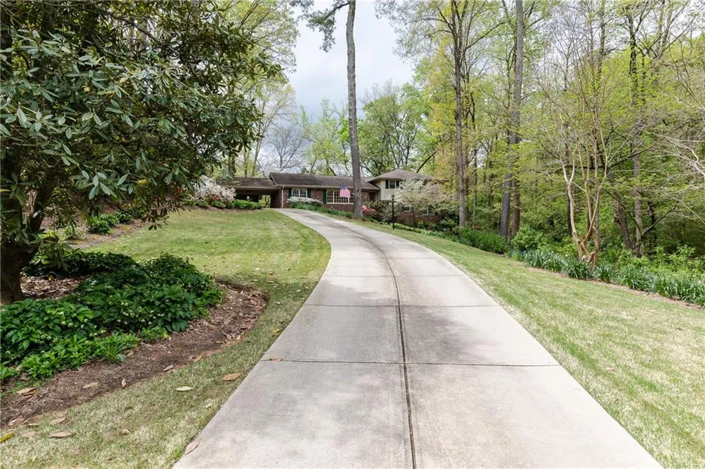 5110 Marbury Circle, Sandy Springs, Georgia 30327, 4 Bedrooms Bedrooms, ,3 BathroomsBathrooms,Residential,Sold,5110 Marbury Circle,6638032