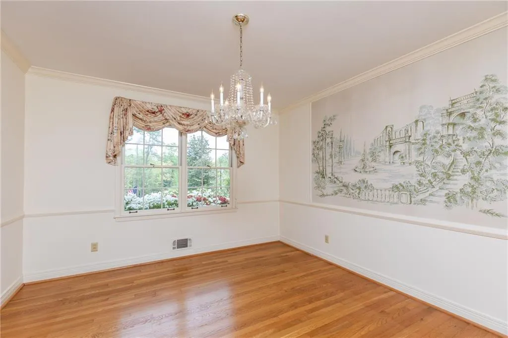 5110 Marbury Circle, Sandy Springs, Georgia 30327, 4 Bedrooms Bedrooms, ,3 BathroomsBathrooms,Residential,Sold,5110 Marbury Circle,6638032