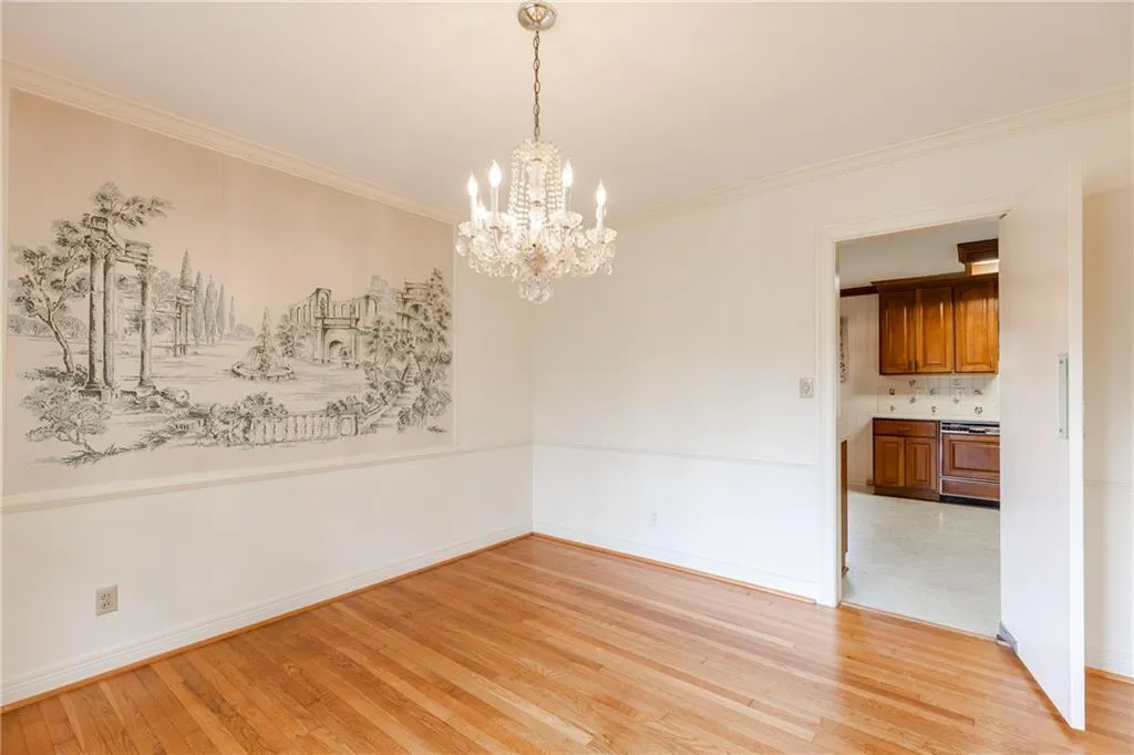 5110 Marbury Circle, Sandy Springs, Georgia 30327, 4 Bedrooms Bedrooms, ,3 BathroomsBathrooms,Residential,Sold,5110 Marbury Circle,6638032