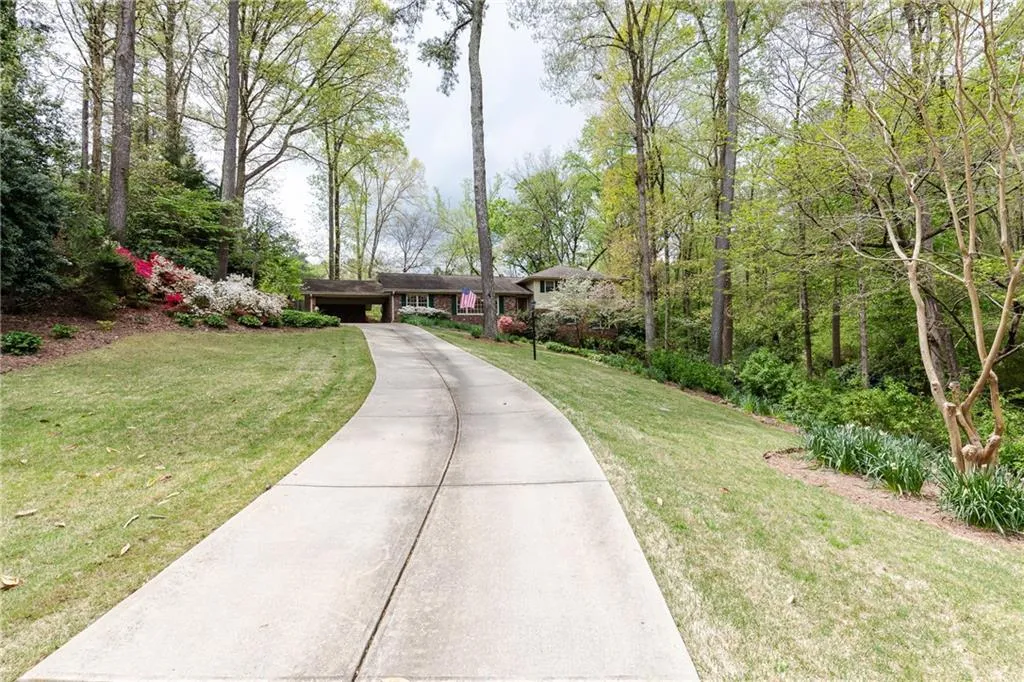 5110 Marbury Circle, Sandy Springs, Georgia 30327, 4 Bedrooms Bedrooms, ,3 BathroomsBathrooms,Residential,Sold,5110 Marbury Circle,6638032