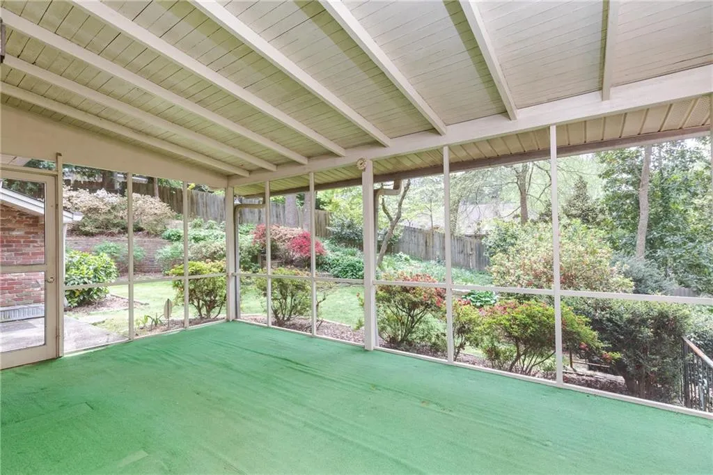 5110 Marbury Circle, Sandy Springs, Georgia 30327, 4 Bedrooms Bedrooms, ,3 BathroomsBathrooms,Residential,Sold,5110 Marbury Circle,6638032