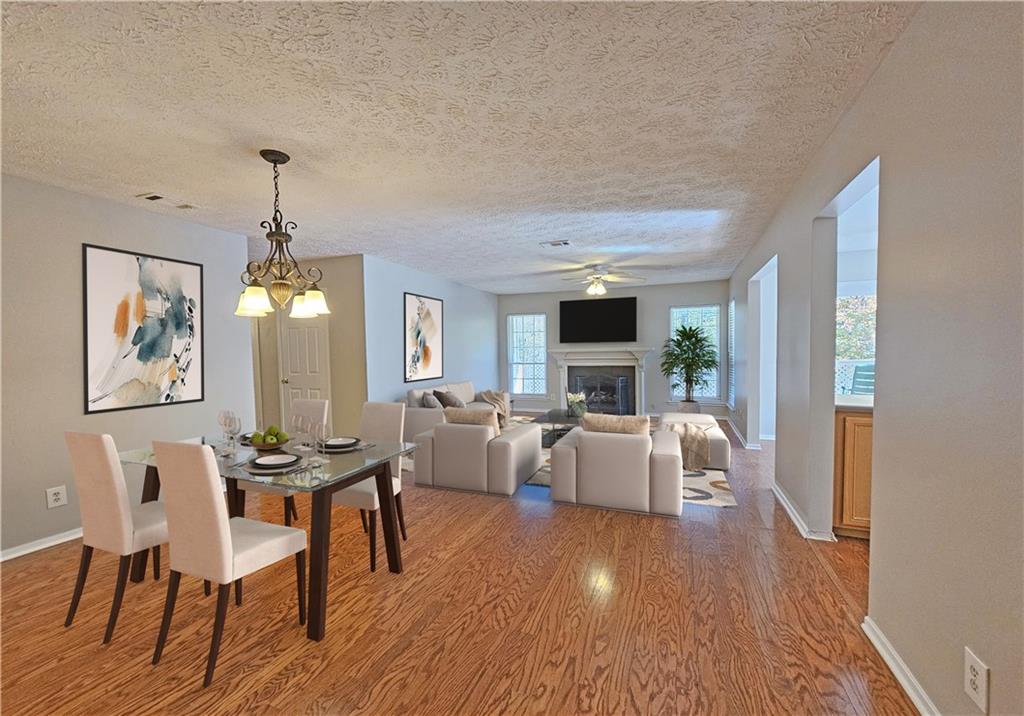 6806 Glenridge Drive Unit F, Sandy Springs, Georgia 30315, 2 Bedrooms Bedrooms, ,2 BathroomsBathrooms,Residential,Sold,6806 Glenridge Drive Unit F,7299987