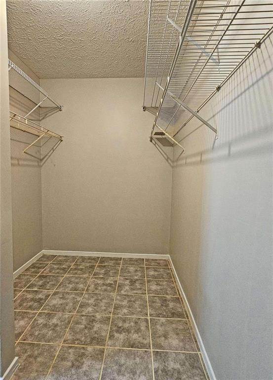 6806 Glenridge Drive Unit F, Sandy Springs, Georgia 30315, 2 Bedrooms Bedrooms, ,2 BathroomsBathrooms,Residential,Sold,6806 Glenridge Drive Unit F,7299987