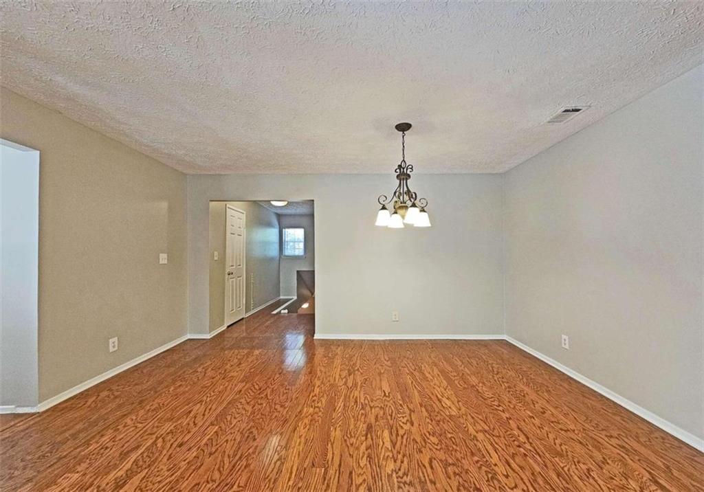 6806 Glenridge Drive Unit F, Sandy Springs, Georgia 30315, 2 Bedrooms Bedrooms, ,2 BathroomsBathrooms,Residential,Sold,6806 Glenridge Drive Unit F,7299987