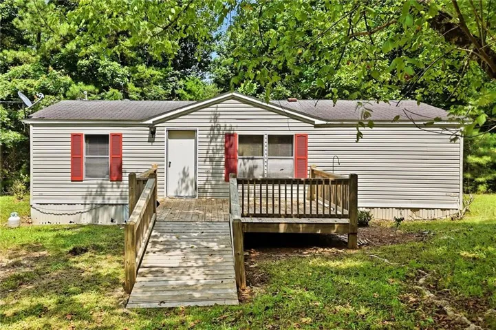 1310 Davis Road W, Fairmount, Georgia 30139