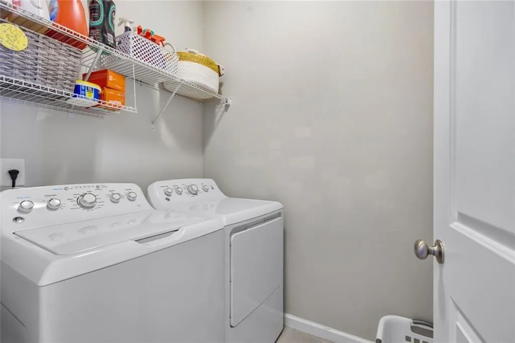 965 Thibideau Court, Atlanta, Georgia 30328, 3 Bedrooms Bedrooms, ,3 BathroomsBathrooms,Residential,For Sale,965 Thibideau Court,7750272