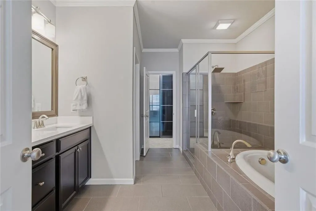 965 Thibideau Court, Atlanta, Georgia 30328, 3 Bedrooms Bedrooms, ,3 BathroomsBathrooms,Residential,For Sale,965 Thibideau Court,7750272