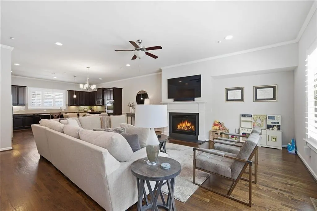 965 Thibideau Court, Atlanta, Georgia 30328, 3 Bedrooms Bedrooms, ,3 BathroomsBathrooms,Residential,For Sale,965 Thibideau Court,7750272