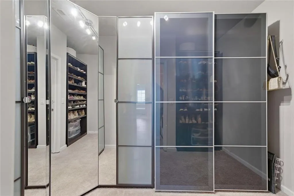 965 Thibideau Court, Atlanta, Georgia 30328, 3 Bedrooms Bedrooms, ,3 BathroomsBathrooms,Residential,For Sale,965 Thibideau Court,7750272