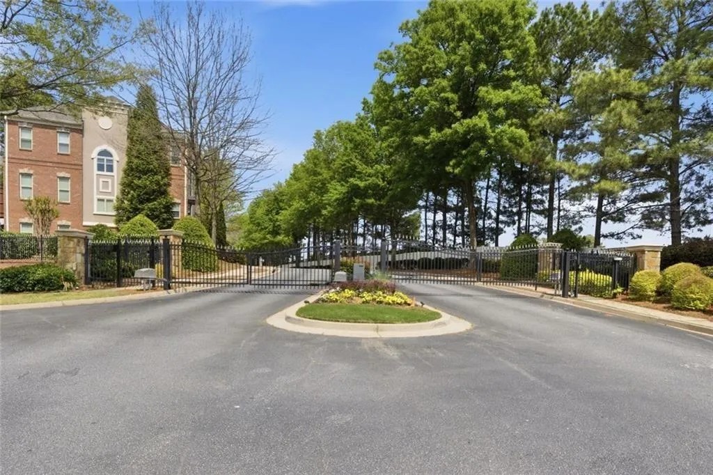 965 Thibideau Court, Atlanta, Georgia 30328, 3 Bedrooms Bedrooms, ,3 BathroomsBathrooms,Residential,For Sale,965 Thibideau Court,7750272