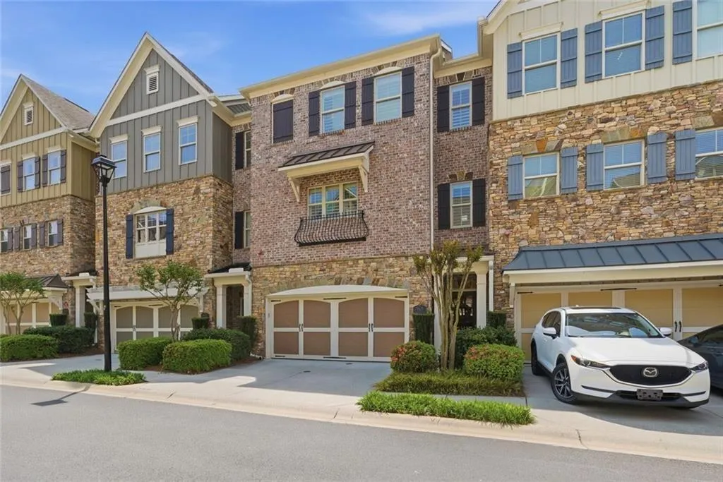 965 Thibideau Court, Atlanta, Georgia 30328, 3 Bedrooms Bedrooms, ,3 BathroomsBathrooms,Residential,For Sale,965 Thibideau Court,7750272