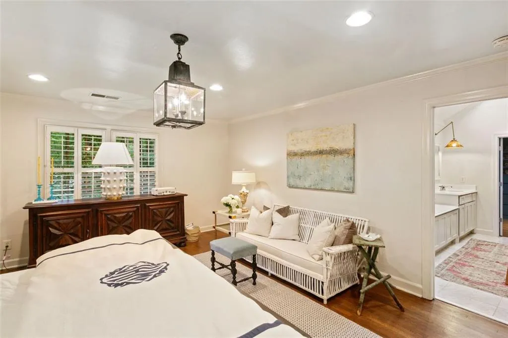 655 River Chase Point, Sandy Springs, Georgia 30328, 5 Bedrooms Bedrooms, ,4 BathroomsBathrooms,Residential,Sold,655 River Chase Point,7123466