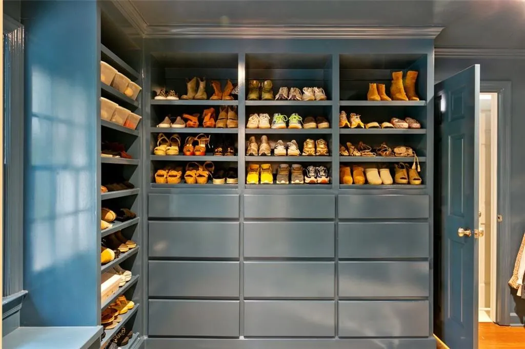 655 River Chase Point, Sandy Springs, Georgia 30328, 5 Bedrooms Bedrooms, ,4 BathroomsBathrooms,Residential,Sold,655 River Chase Point,7123466