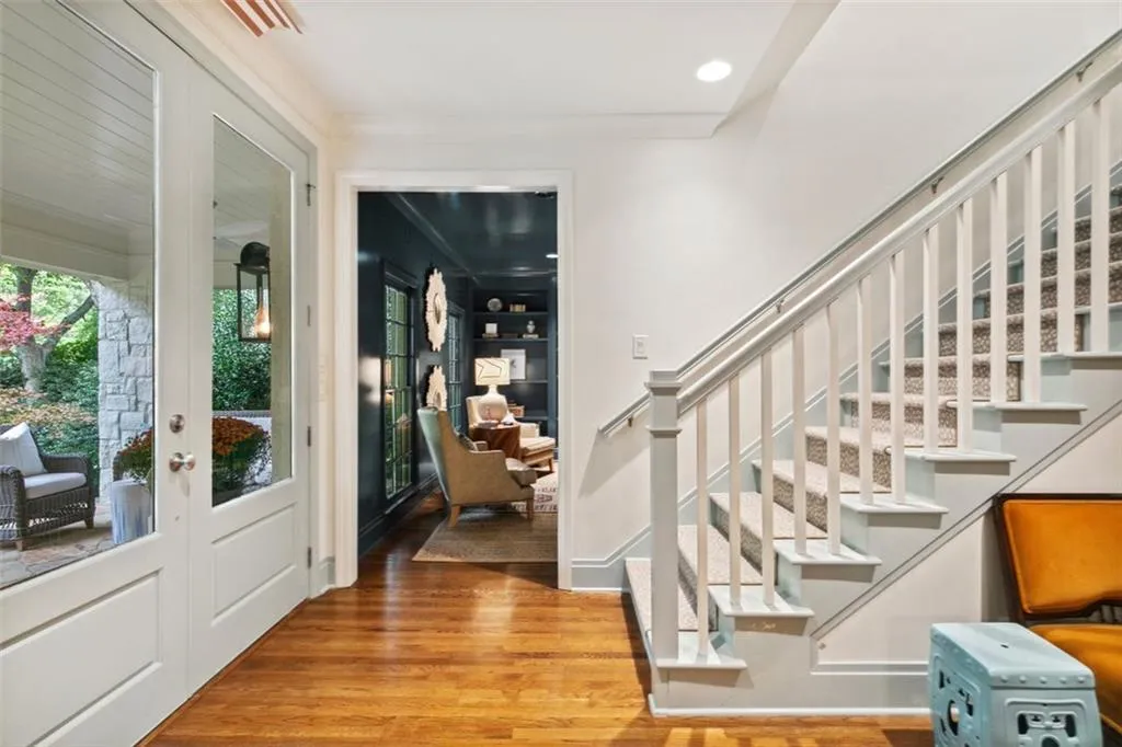 655 River Chase Point, Sandy Springs, Georgia 30328, 5 Bedrooms Bedrooms, ,4 BathroomsBathrooms,Residential,Sold,655 River Chase Point,7123466