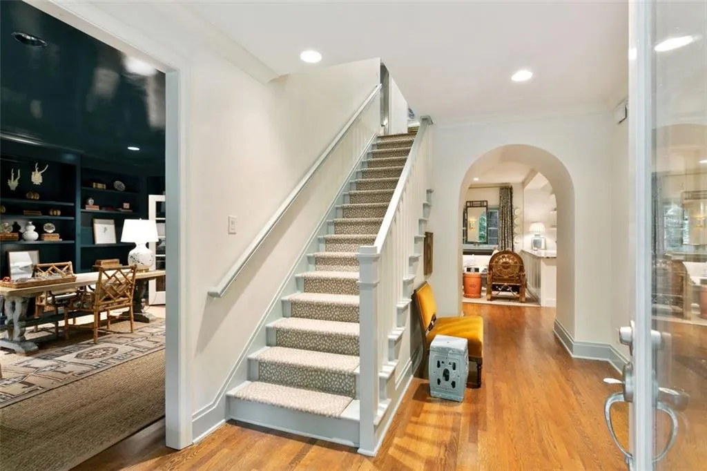 655 River Chase Point, Sandy Springs, Georgia 30328, 5 Bedrooms Bedrooms, ,4 BathroomsBathrooms,Residential,Sold,655 River Chase Point,7123466