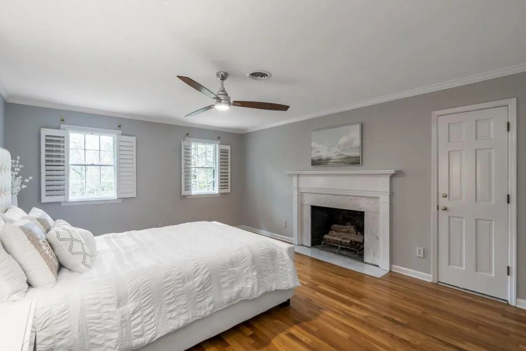 160 River Court Parkway, Sandy Springs, Georgia 30328, 4 Bedrooms Bedrooms, ,3 BathroomsBathrooms,Residential,Sold,160 River Court Parkway,6803487
