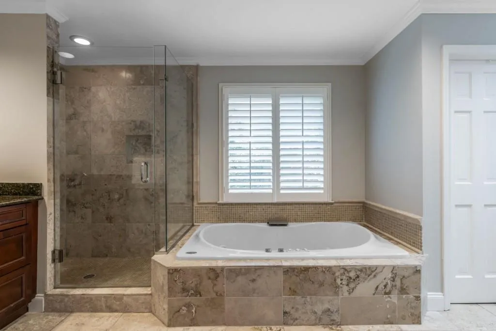 160 River Court Parkway, Sandy Springs, Georgia 30328, 4 Bedrooms Bedrooms, ,3 BathroomsBathrooms,Residential,Sold,160 River Court Parkway,6803487