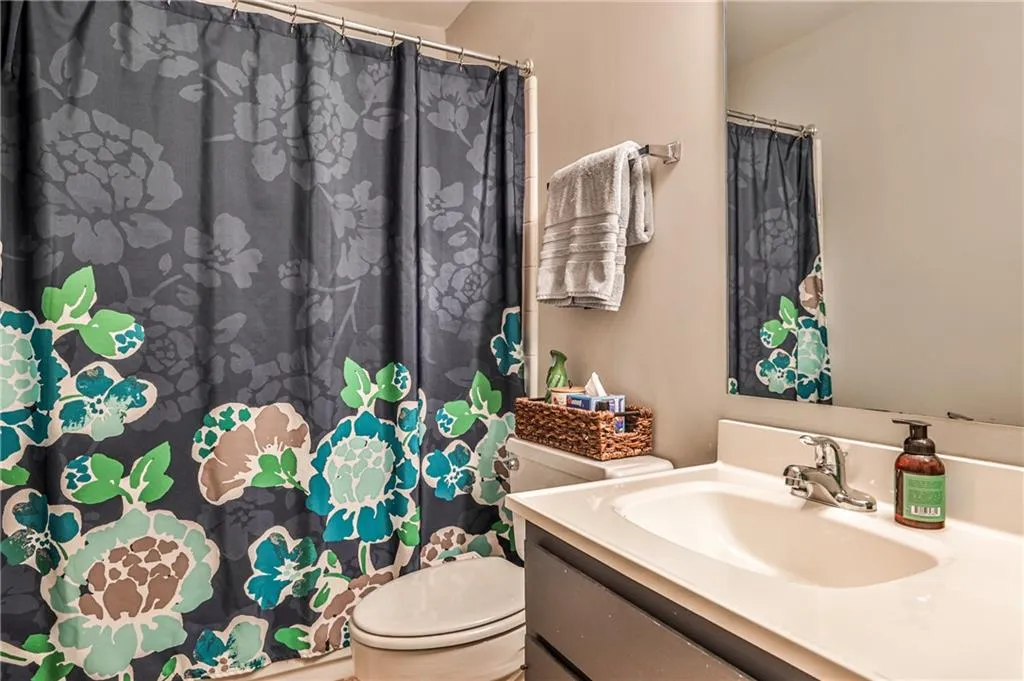 1279 Druid Knoll Drive Drive Ne, Brookhaven, Georgia 30319, 3 Bedrooms Bedrooms, ,2 BathroomsBathrooms,Residential,For Sale,1279 Druid Knoll Drive Drive Ne,7619684