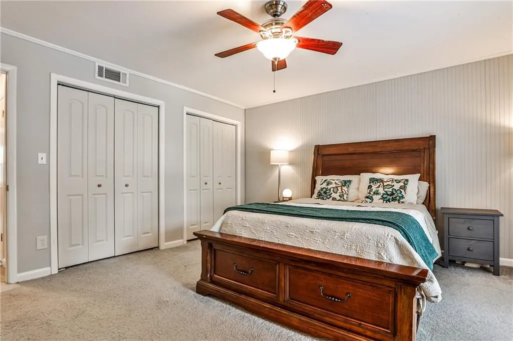 Lots of closet space