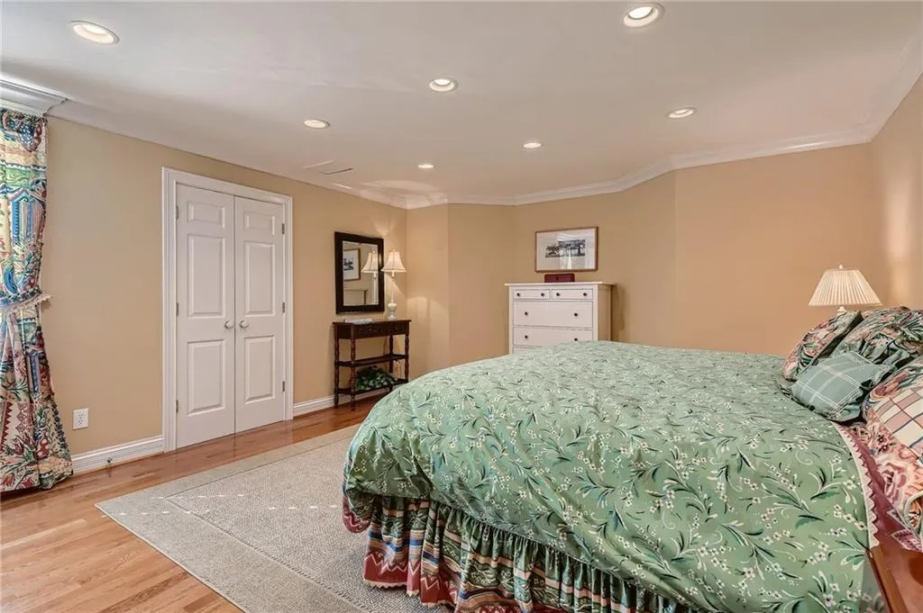 5555 Claire Rose Lane, Sandy Springs, Georgia 30327, 7 Bedrooms Bedrooms, ,6 BathroomsBathrooms,Residential,Sold,5555 Claire Rose Lane,6962531