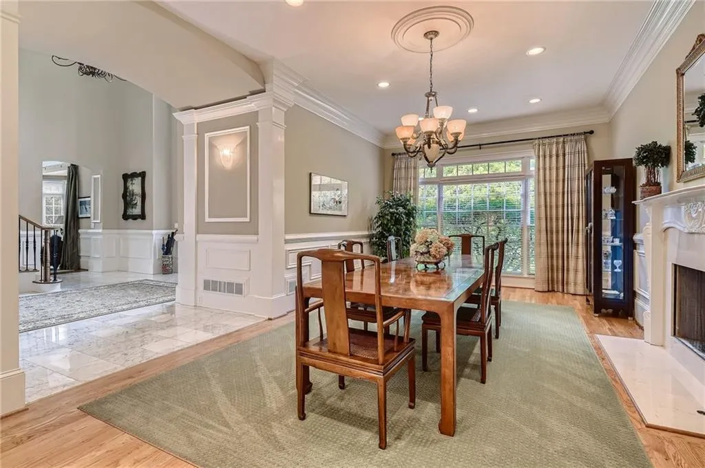 5555 Claire Rose Lane, Sandy Springs, Georgia 30327, 7 Bedrooms Bedrooms, ,6 BathroomsBathrooms,Residential,Sold,5555 Claire Rose Lane,6962531