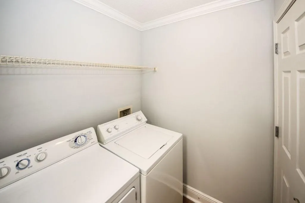 8302 Santa Fe Parkway, Sandy Springs, Georgia 30350, 3 Bedrooms Bedrooms, ,2 BathroomsBathrooms,Residential,Sold,8302 Santa Fe Parkway,6848227