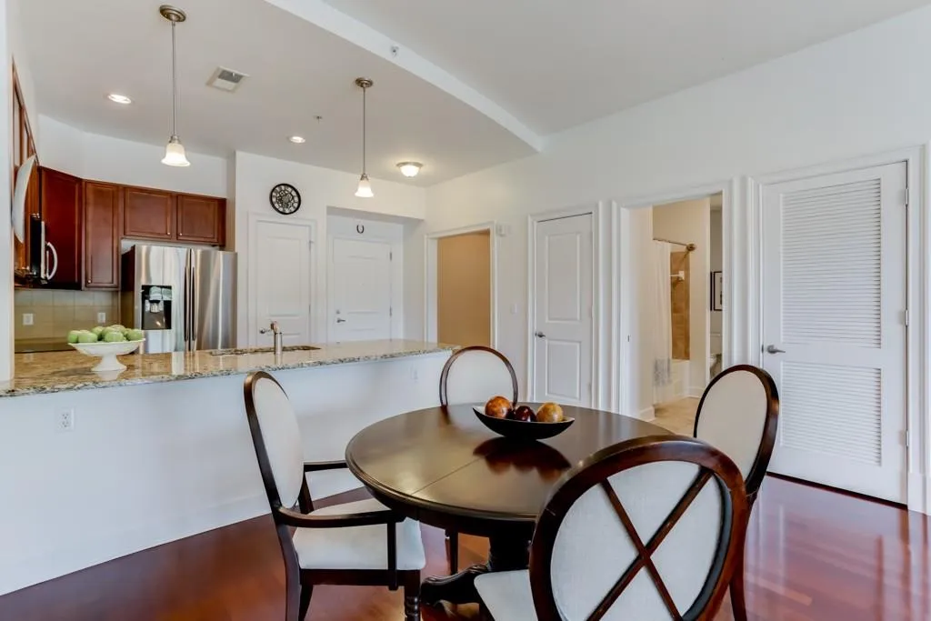 200 River Vista Drive Unit 711, Atlanta, Georgia 30339, 1 Bedroom Bedrooms, ,1 BathroomBathrooms,Residential,Sold,200 River Vista Drive Unit 711,6088065