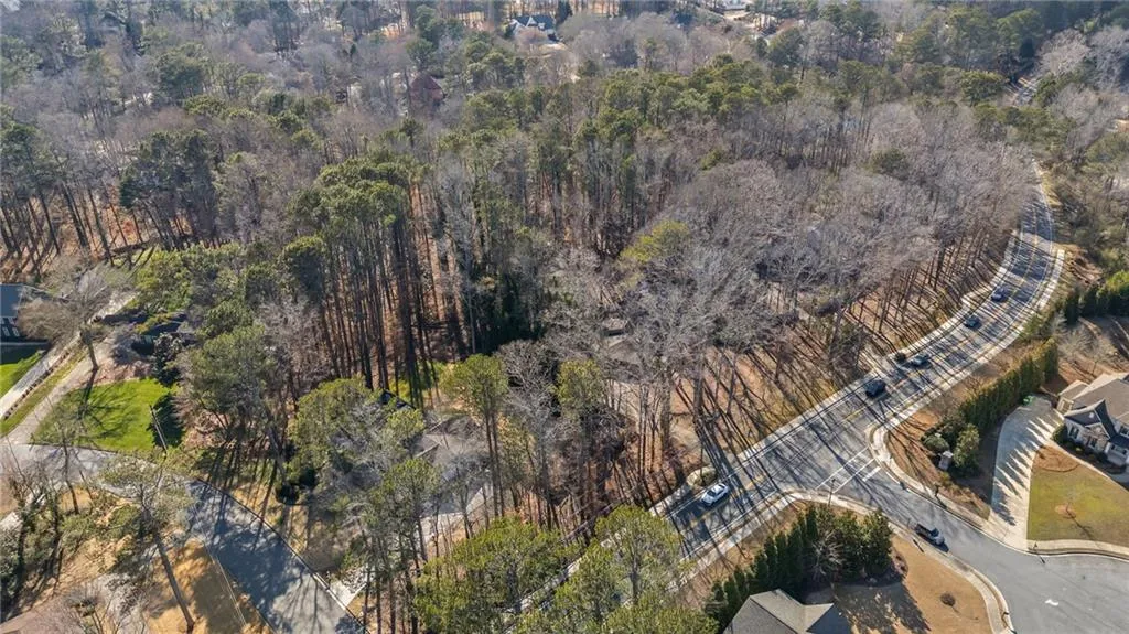 4055 Spalding Drive, Atlanta, Georgia 30350, 5 Bedrooms Bedrooms, ,3 BathroomsBathrooms,Residential,For Sale,4055 Spalding Drive,7723325