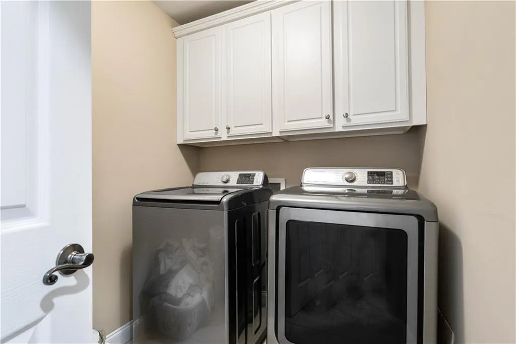 205 Chemin De Vie, Atlanta, Georgia 30342, 3 Bedrooms Bedrooms, ,3 BathroomsBathrooms,Residential,Sold,205 Chemin De Vie,6754955