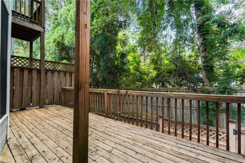 205 Chemin De Vie, Atlanta, Georgia 30342, 3 Bedrooms Bedrooms, ,3 BathroomsBathrooms,Residential,Sold,205 Chemin De Vie,6754955