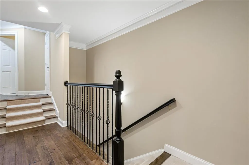 205 Chemin De Vie, Atlanta, Georgia 30342, 3 Bedrooms Bedrooms, ,3 BathroomsBathrooms,Residential,Sold,205 Chemin De Vie,6754955