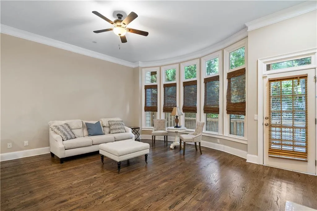 205 Chemin De Vie, Atlanta, Georgia 30342, 3 Bedrooms Bedrooms, ,3 BathroomsBathrooms,Residential,Sold,205 Chemin De Vie,6754955