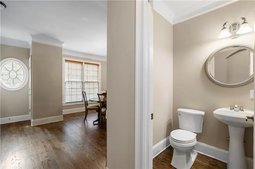 205 Chemin De Vie, Atlanta, Georgia 30342, 3 Bedrooms Bedrooms, ,3 BathroomsBathrooms,Residential,Sold,205 Chemin De Vie,6754955