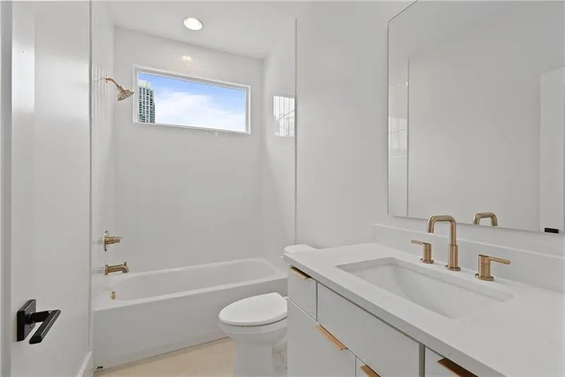 1186b Francis Street Nw, Atlanta, Georgia 30318, 3 Bedrooms Bedrooms, ,3 BathroomsBathrooms,Residential,For Sale,1186b Francis Street Nw,7588529