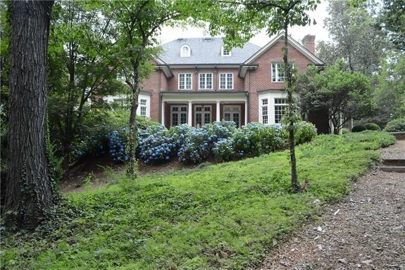 58 Finch Forest Trail, Atlanta, Georgia 30327, 7 Bedrooms Bedrooms, ,6 BathroomsBathrooms,Residential,Sold,58 Finch Forest Trail,6041758