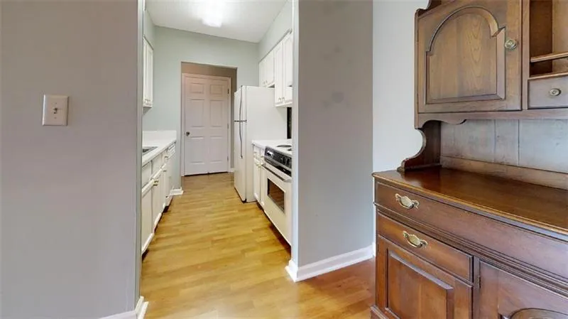 300 Johnson Ferry Road Ne Unit A703, Atlanta, Georgia 30328, 2 Bedrooms Bedrooms, ,2 BathroomsBathrooms,Residential,Sold,300 Johnson Ferry Road Ne Unit A703,6649274