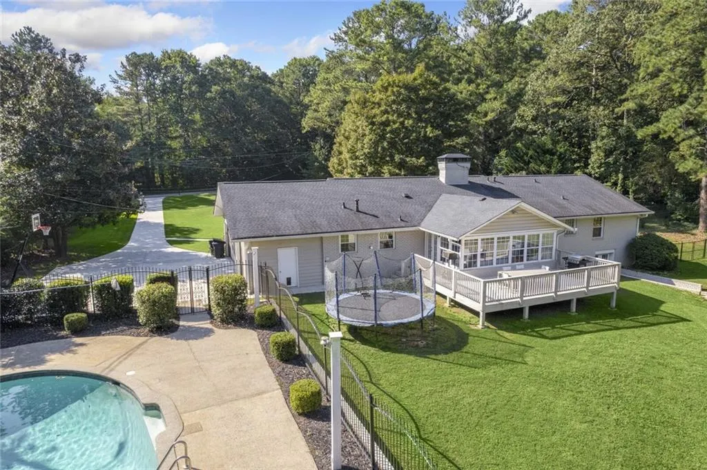 265 N Mill Road, Atlanta, Georgia 30328, 4 Bedrooms Bedrooms, ,3 BathroomsBathrooms,Residential,Sold,265 N Mill Road,7124355