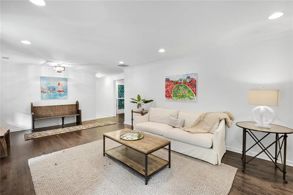 265 N Mill Road, Atlanta, Georgia 30328, 4 Bedrooms Bedrooms, ,3 BathroomsBathrooms,Residential,Sold,265 N Mill Road,7124355