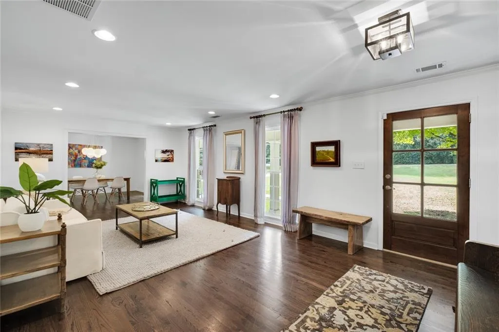 265 N Mill Road, Atlanta, Georgia 30328, 4 Bedrooms Bedrooms, ,3 BathroomsBathrooms,Residential,Sold,265 N Mill Road,7124355