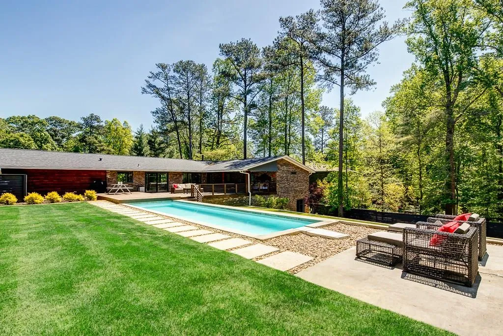 8155 Winged Foot Drive, Sandy Springs, Georgia 30350, 4 Bedrooms Bedrooms, ,2 BathroomsBathrooms,Residential,Sold,8155 Winged Foot Drive,5679271