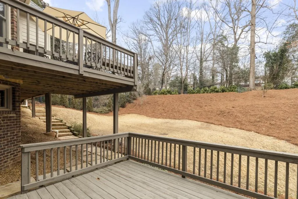 304 Forest Valley Court, Atlanta, Georgia 30342, 6 Bedrooms Bedrooms, ,5 BathroomsBathrooms,Residential,Sold,304 Forest Valley Court,6841974