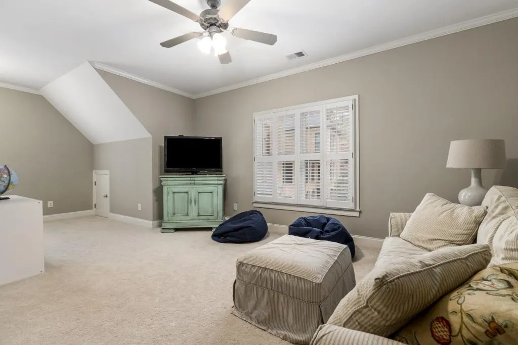 304 Forest Valley Court, Atlanta, Georgia 30342, 6 Bedrooms Bedrooms, ,5 BathroomsBathrooms,Residential,Sold,304 Forest Valley Court,6841974