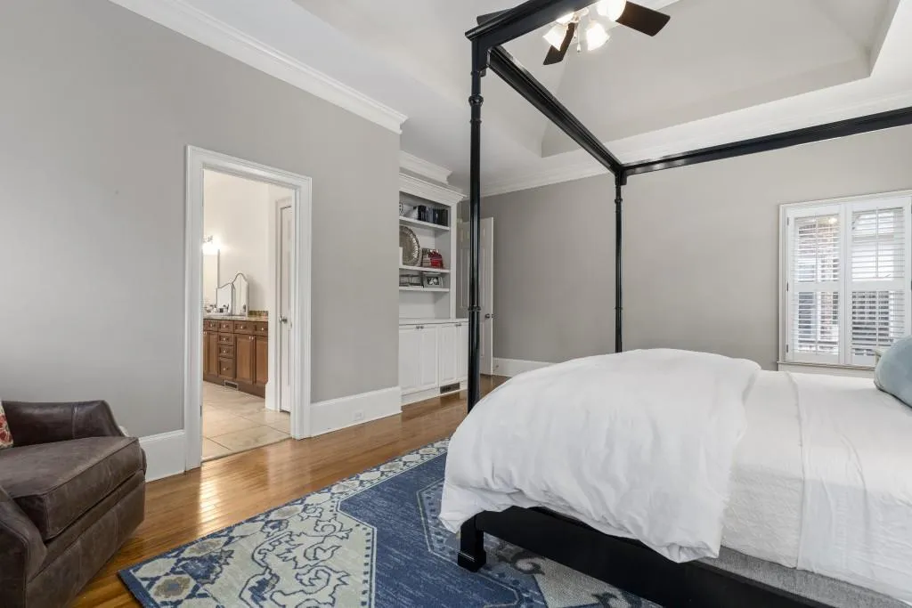 304 Forest Valley Court, Atlanta, Georgia 30342, 6 Bedrooms Bedrooms, ,5 BathroomsBathrooms,Residential,Sold,304 Forest Valley Court,6841974