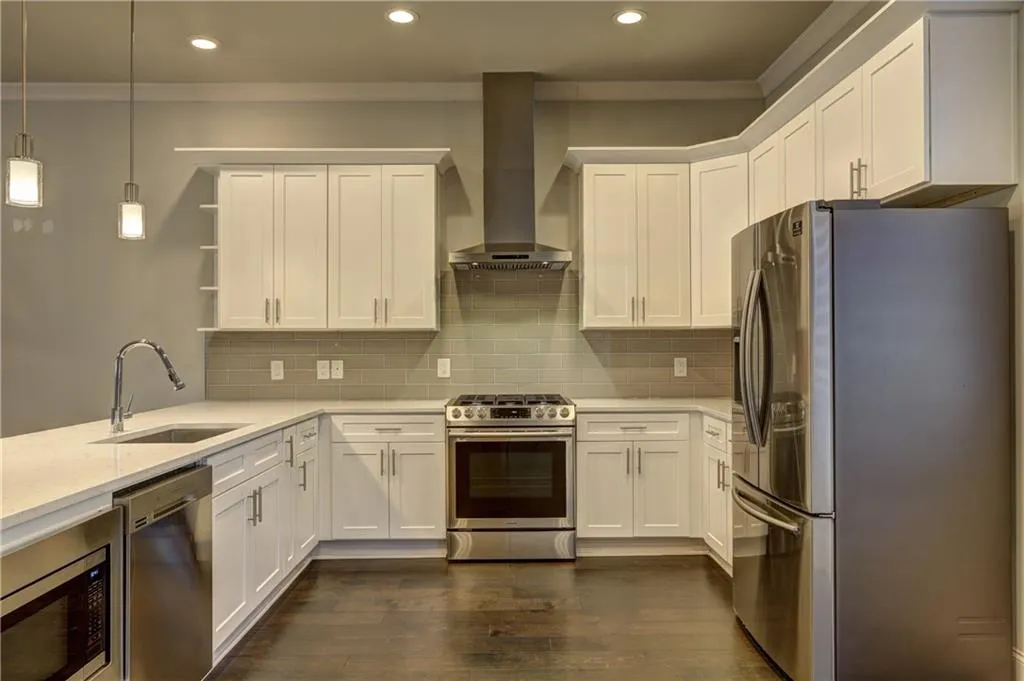 8024 Linfield Way, Sandy Springs, Georgia 30350, 3 Bedrooms Bedrooms, ,3 BathroomsBathrooms,Residential,Sold,8024 Linfield Way,7202892
