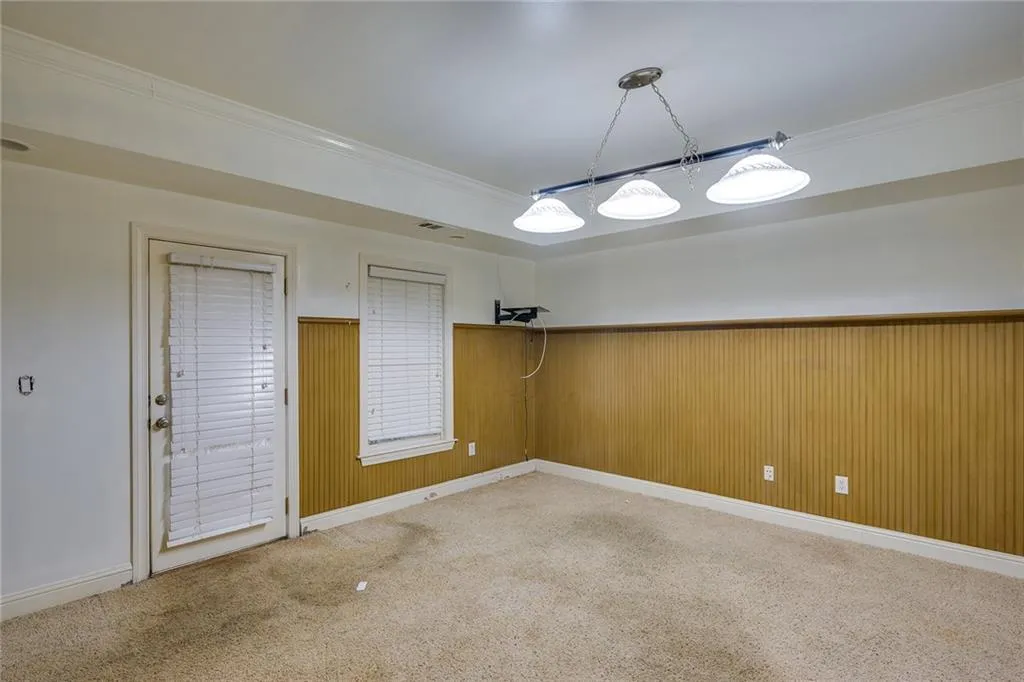 198 Meeting Lane, Sandy Springs, Georgia 30342, 3 Bedrooms Bedrooms, ,3 BathroomsBathrooms,Residential,Sold,198 Meeting Lane,7031967