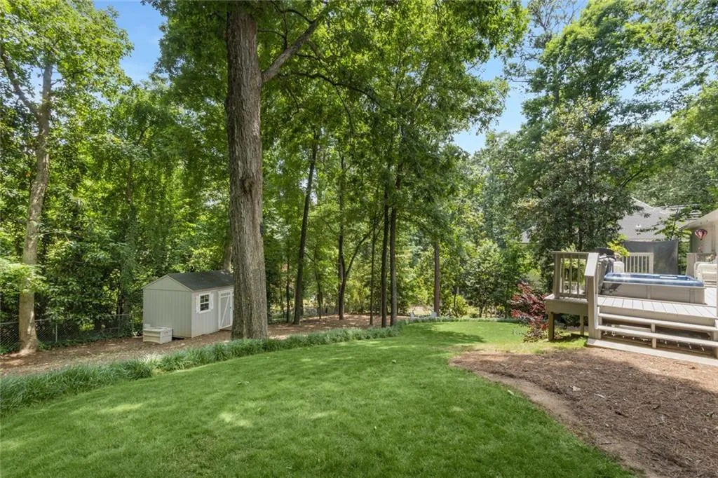 6585 Bridgewood Valley Road, Atlanta, Georgia 30328, 5 Bedrooms Bedrooms, ,3 BathroomsBathrooms,Residential,Sold,6585 Bridgewood Valley Road,7052530